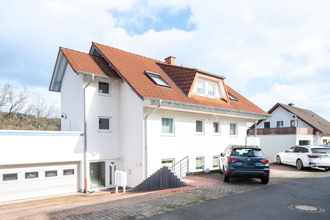 Harmony: Edersee Apartment - Sperrmauer - Lounge Luaran gambar