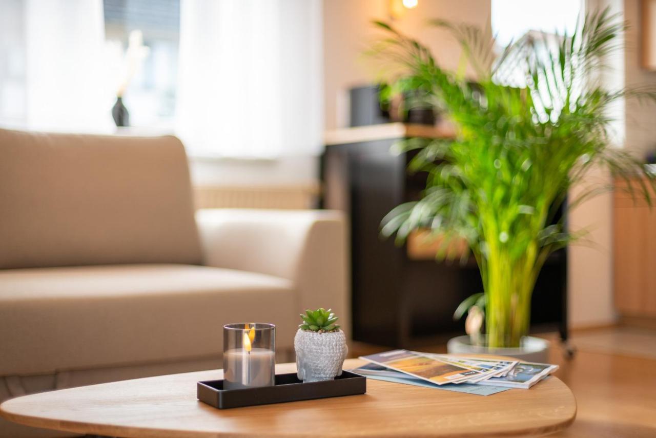 Harmony: Edersee Apartment - Sperrmauer - Lounge Luaran gambar